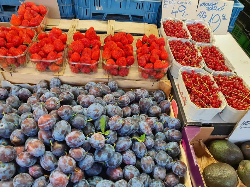 Prague: A Czech Cuisine masterclass & Prague Highlights tour - Price and value for a private group up to 6