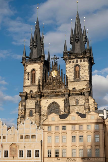 Prague: A Czech Cuisine masterclass & Prague Highlights tour - Unlimited drinks, plus the meal pacing you will feel