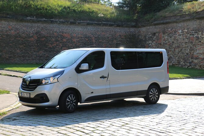 Prague Airport Transfers, Praga Aeropuerto Traslados, ESPAŇOL-ENG - Key Things You’ll Appreciate on This Transfer