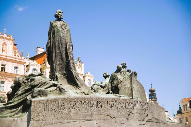 Prague Astronomical Clock and Old Town Square audio guide - Old Town Hall and the Astronomical Clock, plus the timing trade-off
