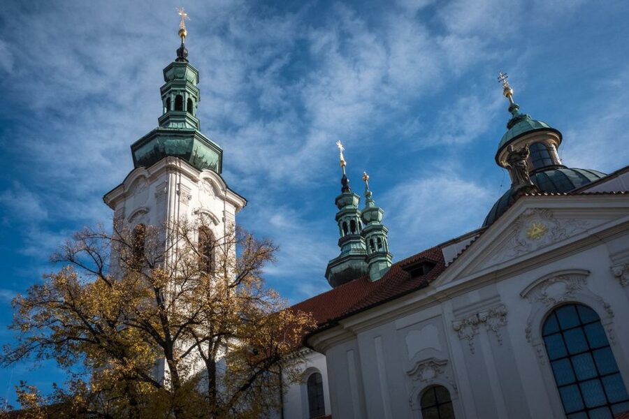 Prague Beer and Baroque: A Highbrow Brew Tour - Guides matter, and the best ones make art and beer connect