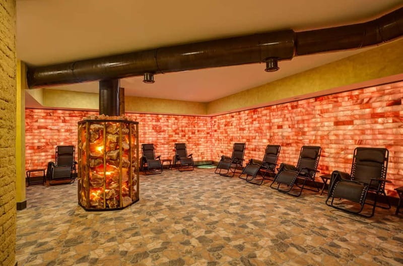 Prague: Beer and Wine Spa Bath with Salt Cave Experience - Quick Comfort and Setting Notes