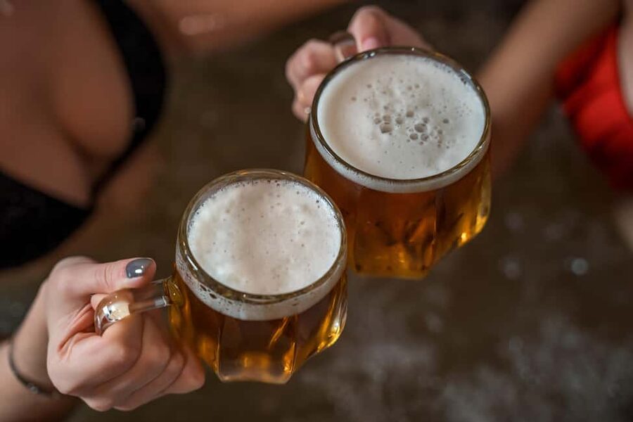 Prague: Beer Spa Experience with Unlimited Beer and Sauna - Review score and what it signals about quality