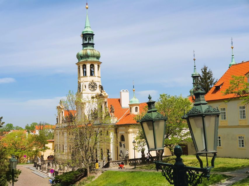 Prague Beer Tour Audio Guide with Ticket to Exhibition - The tasting story: foam, brewing steps, and three ways beer is tapped