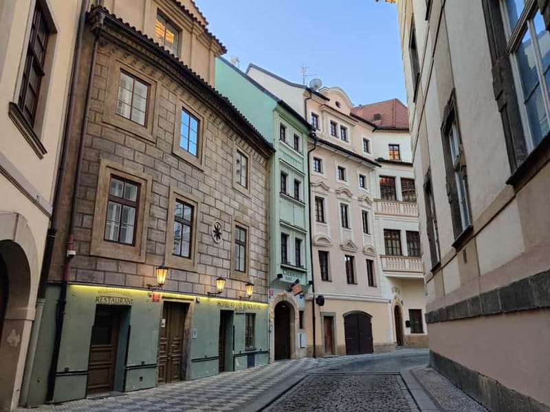 Prague: Before the Crowd Sunrise Tour & Breakfast - Price and Value: Is $69 Worth It?