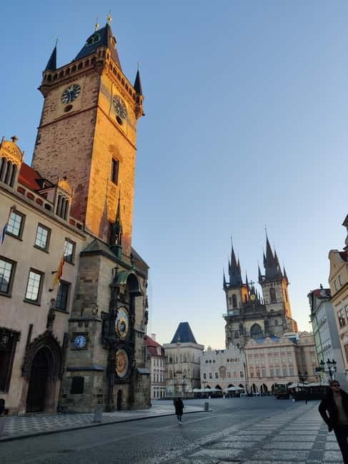 Prague: Before the Crowd Sunrise Tour & Breakfast - Who This Prague Sunrise Tour Suits Best