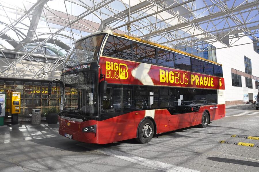 Prague: Big Bus Hop-on Hop-off, Castle Tour and River Cruise - How the Big Bus ticket lets you pace Prague your way