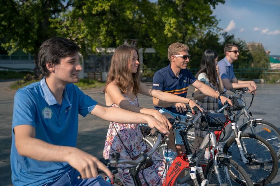 Prague: Bike or E-Bike City Tour with A Local Guide - Bike vs e-bike: your decision really changes the Prague experience