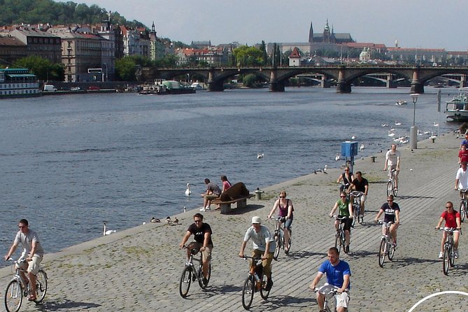 Prague Bike Tour - The halfway break on the Vltava River: what to do with it