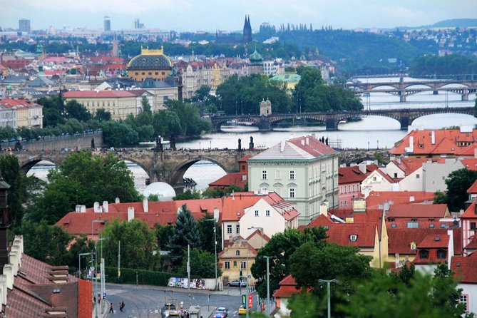 Prague Bike Tour - Stunning Viewpoints, Castle, City & Park - Vltava River riding to Letna Park hill views