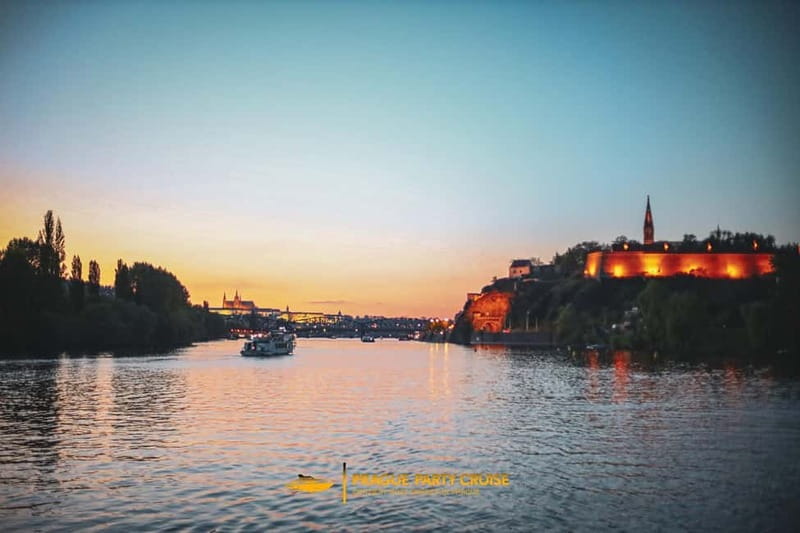 Prague : Boat Party with Afterparty at EPIC - Epic Club afterparty: smart casual and an easy transition from boat to dance floor