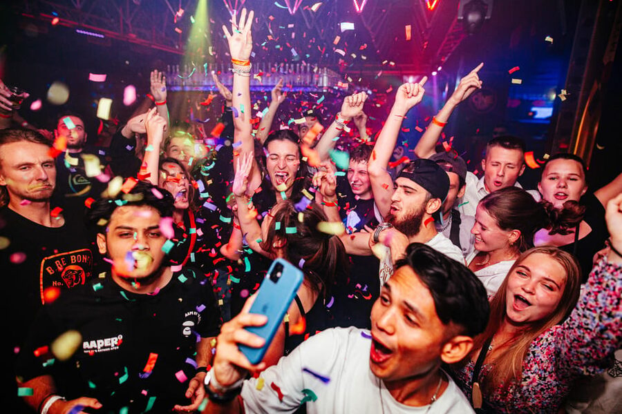 Prague: Boat Party with Unlimited Drinks & After Party Entry - Weather, Timing, and What to Wear