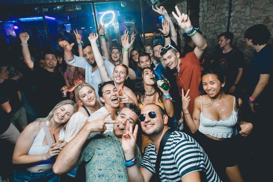 Prague: Boat Party with Unlimited Drinks & After Party Entry - The Club Part: Fast Entry, VIP Feel, and Real Dress Code Checks