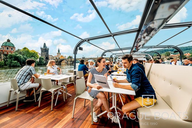Prague Boats 3-hour Dinner Cruise - Smíchov Locks: The Scenic Pause That Can Change Your Mood