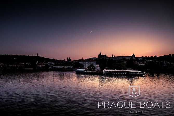 Prague Boats 3-hours Crystal Dinner Cruise - What You Actually Get: Buffet Dinner, Welcome Drink, Live Music