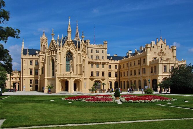 Prague-Budapest One-Way Sightseeing Day Tour - Key highlights you will care about