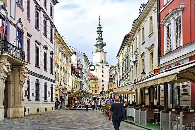 Prague-Budapest One-Way Sightseeing Day Tour - Budget for admissions and plan lunch like an adult