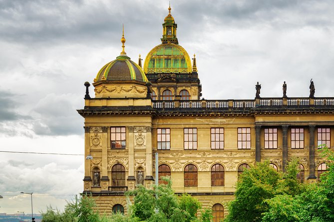 Prague: Bus Tour, Walking Tour, River Cruise and Lunch - Vltava Beach River Cruise, the Included Ticket Break
