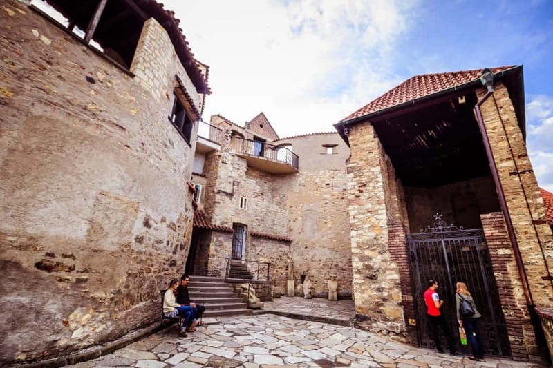 Prague Castle: 1-Hour Introduction Tour with Entry Ticket - Key highlights you should care about