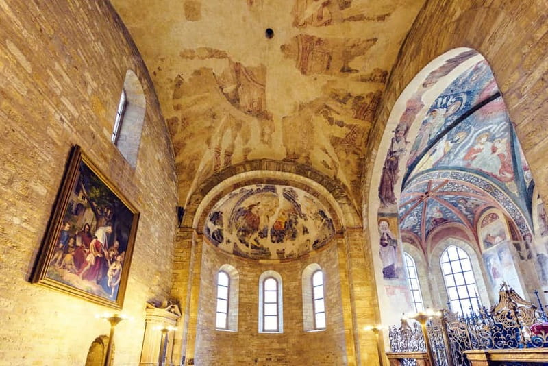Prague Castle: 1-Hour Introduction Tour with Entry Ticket - The price question: is $47 good value for what you get?
