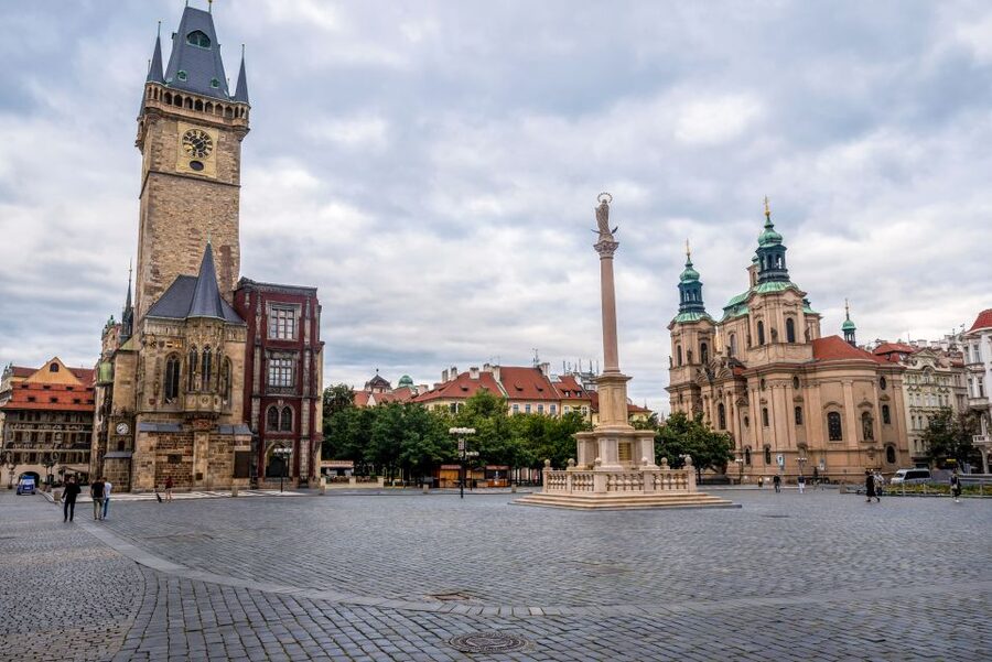 Prague Castle: Admission Ticket With Transfer And Audioguide - Your 2-day ticket window, and how to use the “one entry” rule