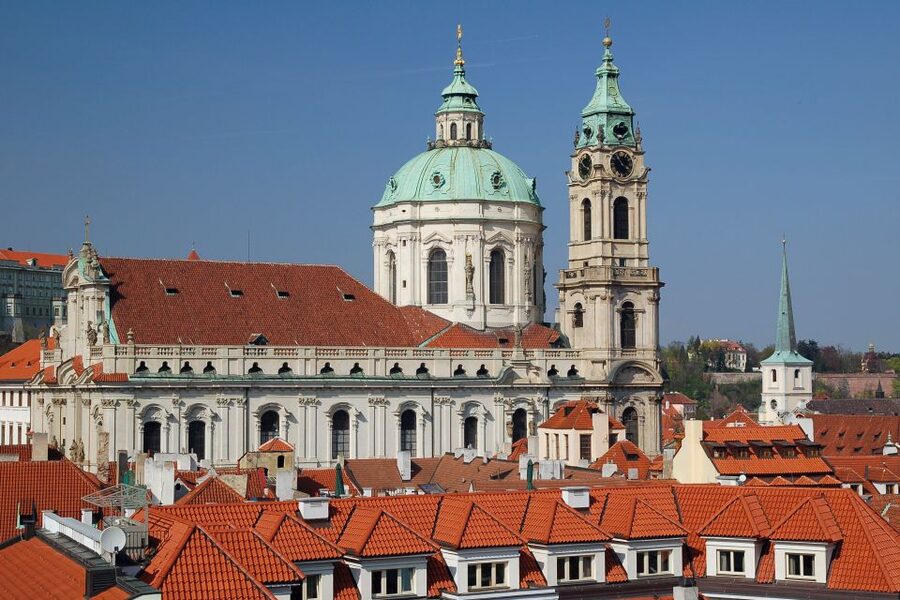 Prague: Castle and Lesser Town Walking Tour with Local Guide - St. Vitus Cathedral interior: more than a photo stop