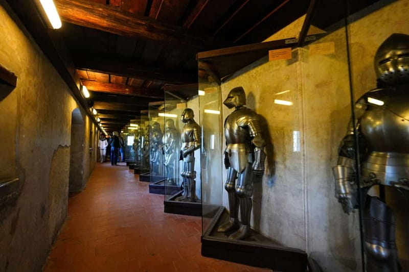 Prague Castle Interiors: Small-Group Tour with Local Guide - Old Royal Palace: 30 minutes with enough breathing room