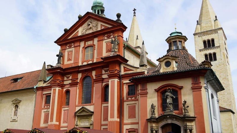 Prague Castle Interiors: Small-Group Tour with Local Guide - Weather, heating, and what to pack for Prague Castle interiors
