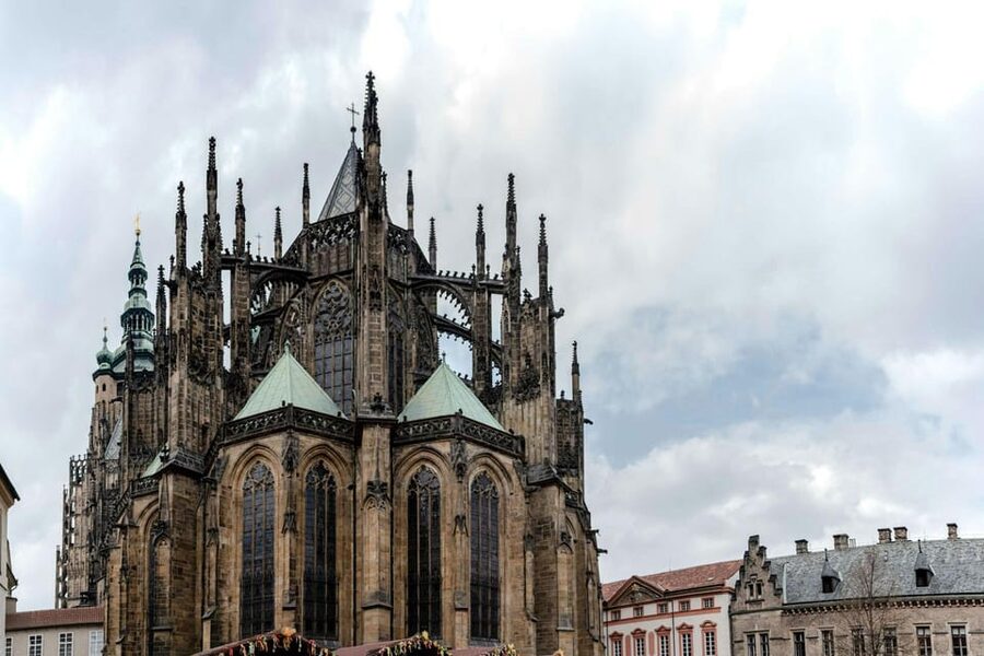 PRAGUE CASTLE: PRIVATE FAIRYTALE WALKING TOUR - Price and value for a 3-hour private tour