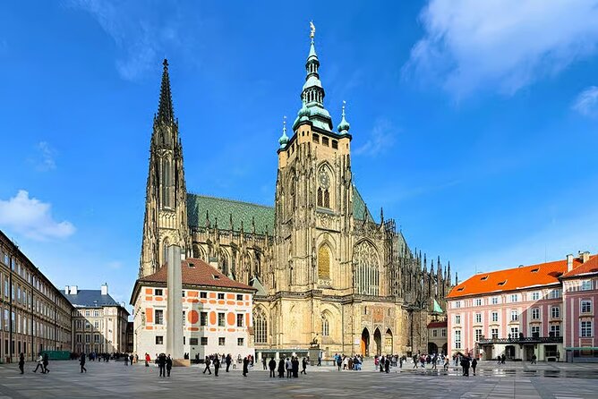 Prague Castle Skip-The-Line Ticket with Audio guide - Golden Lane With Daliborka Tower: Small Streets, Big Atmosphere