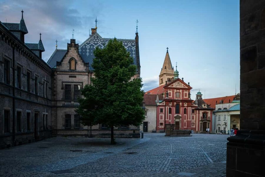 Prague Castle, St. Vitus Cathedral, Royal Palace, St. George's Basilica - Price and tickets: what $43 really buys