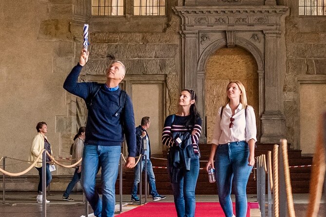 Prague Castle Tour Including Admission Ticket - 2.5 Hour - Tour Pacing and Crowds: When the Day Feels Tight