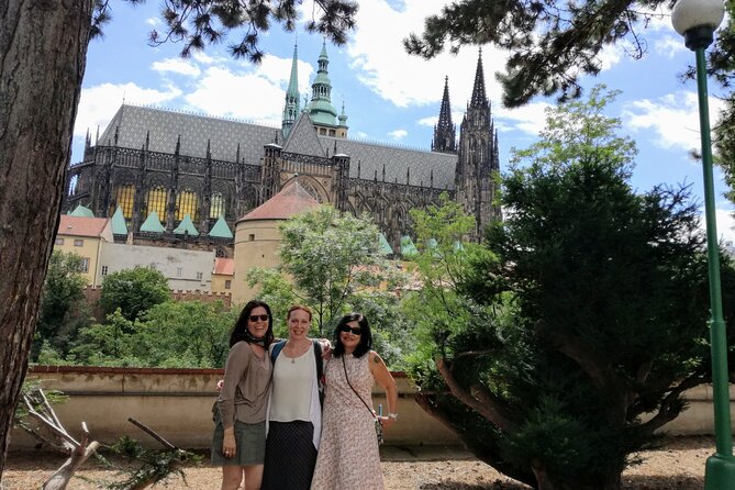 Prague Castle Walking Tour - Old Royal Palace: Where Czech Power Lives in the Rooms