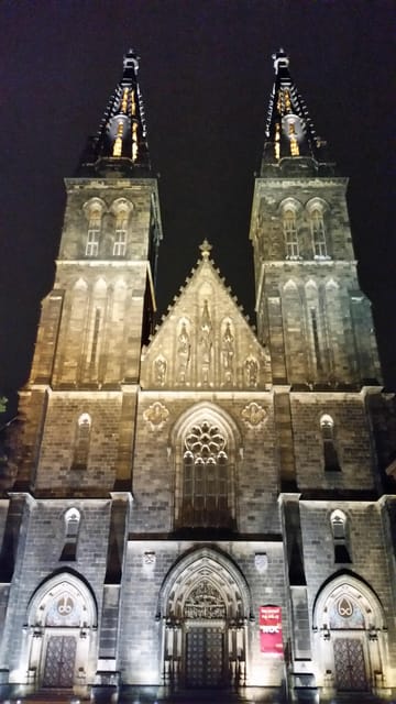 Prague Castle Walking Tour with Live Guide - Guide quality can swing the experience
