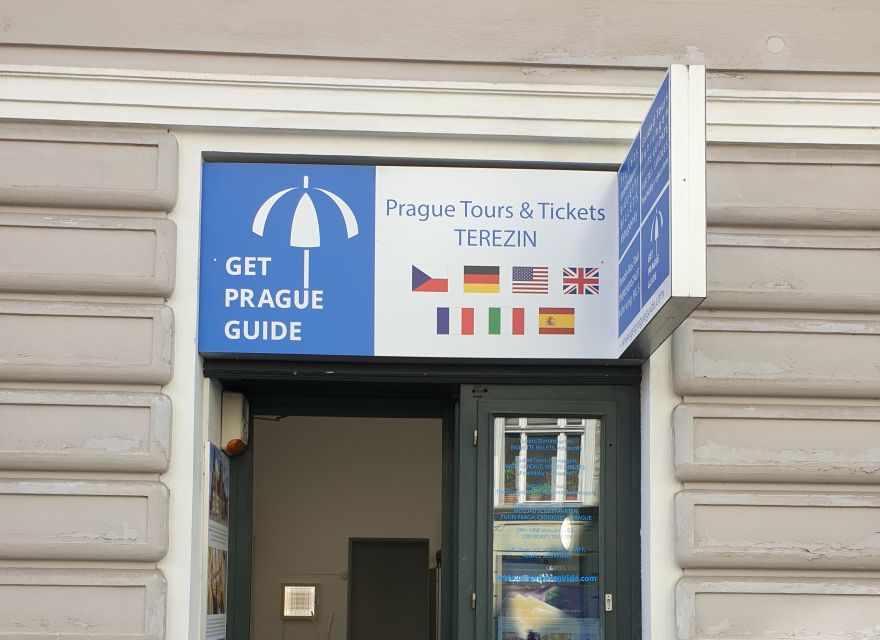 Prague: Charles Bridge Audio Guide with Tower Entry Ticket - Price and value: why $18 can make sense here