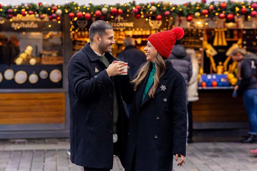 Prague: Christmas/Easter Markets Tour with Photoshoot - The Photoshoot: 10 Edited Photos and Real Guidance