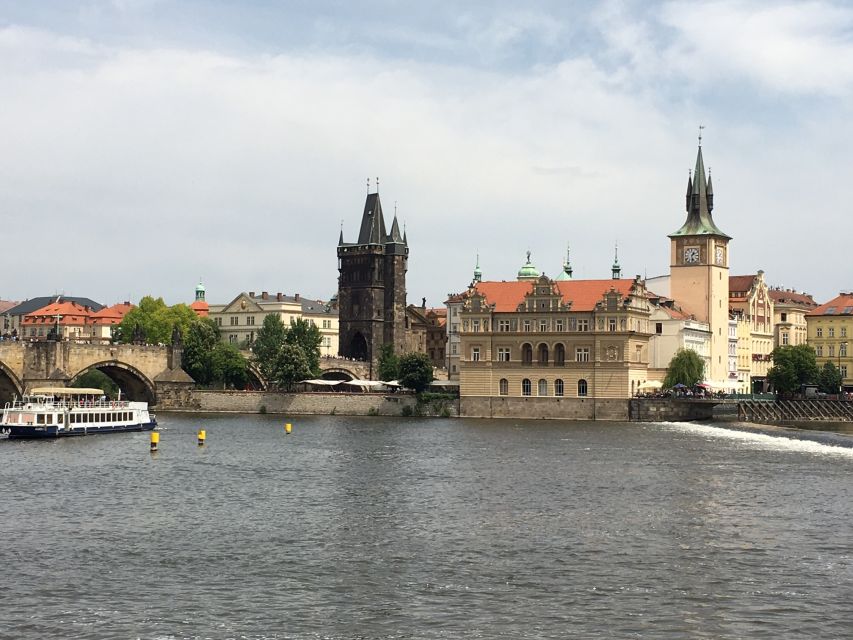 Prague City: 1-Hour Orientation Tour by Bus - The tour style you should expect: stay on, look out, listen