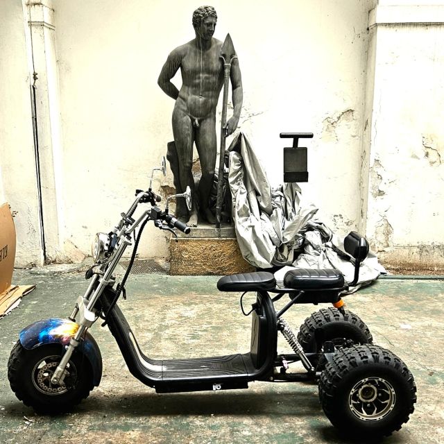 Prague: City Highlights Guided Electric Trike Tour - National Theatre and Charles Bridge: the final photo sprint