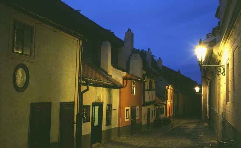 Prague City Pass 30-Day Ticket - Discounts, Restaurants, and Bohemian Glass: When the Perks Matter