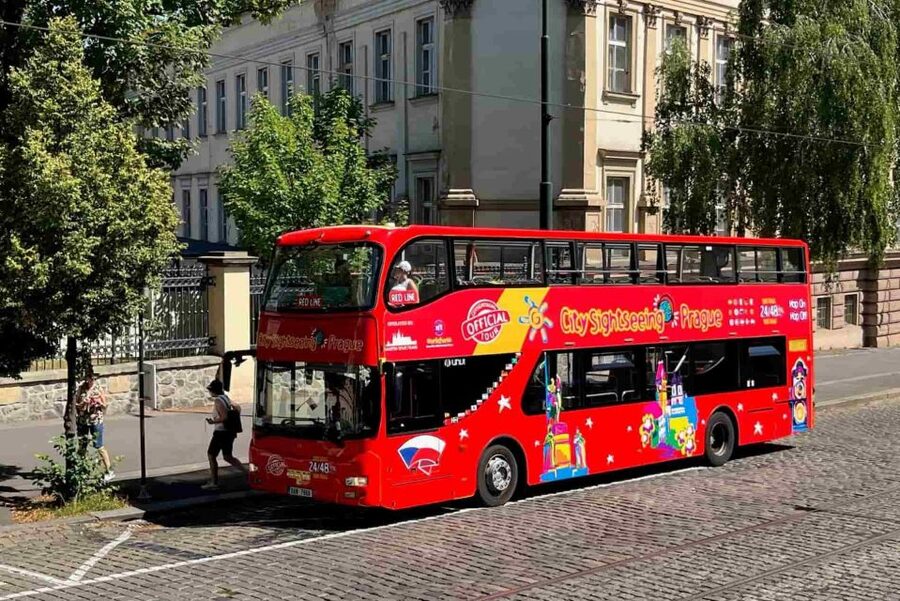 Prague: City Sightseeing HOHO Bus Tour & Optional Boat Tour - Blue Line vs Red Line: How the Two Routes Change Your Day