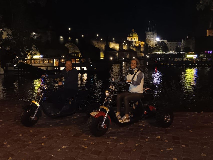 Prague City sightseeing in Night Trike Tour - Giant Metronome and the Letná Viewpoint: where the photos actually make sense
