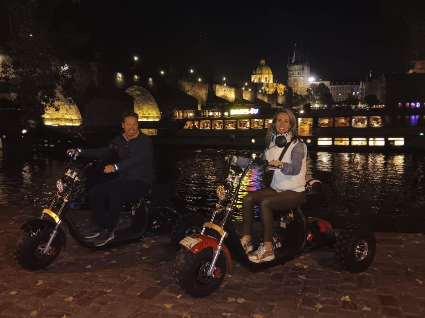 Prague City sightseeing in Night Trike Tour - Meeting at Štěpánská 55, then your 10-minute trike lesson