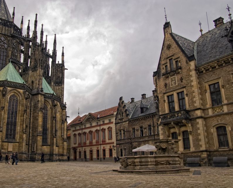Prague: City Tour - Pickup and timing details that affect your day