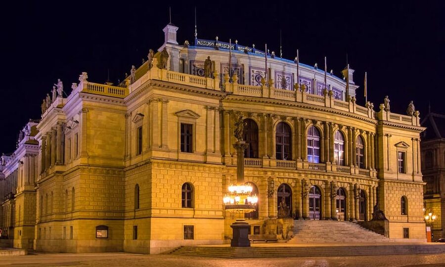 Prague: Classical Music Concert at Rudolfinum - Inside Rudolfinum, why Suk Hall feels different