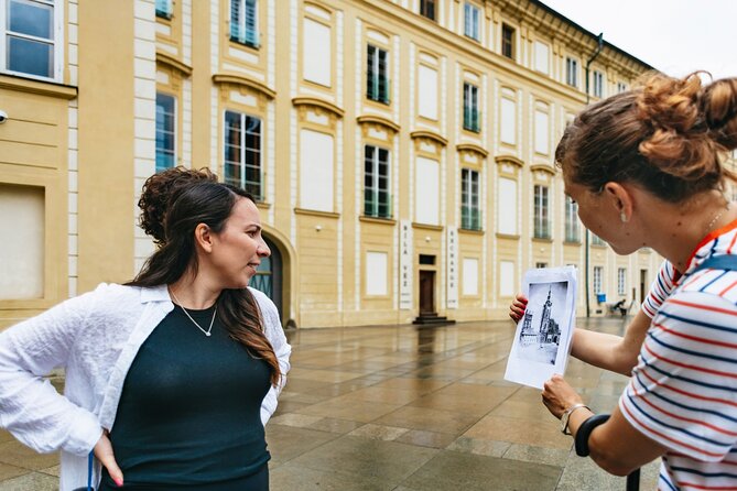 Prague Combo: Castle Guided Tour, Bus and Optional Boat - Golden Lane: Tiny Houses, Kafka Connections, and a Clean Ending Point