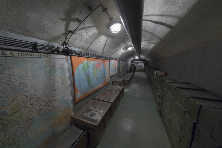 Prague: Communism History and Nuclear Bunker Guided Tour - Cold War expositions and genuine artifacts, not just talking points