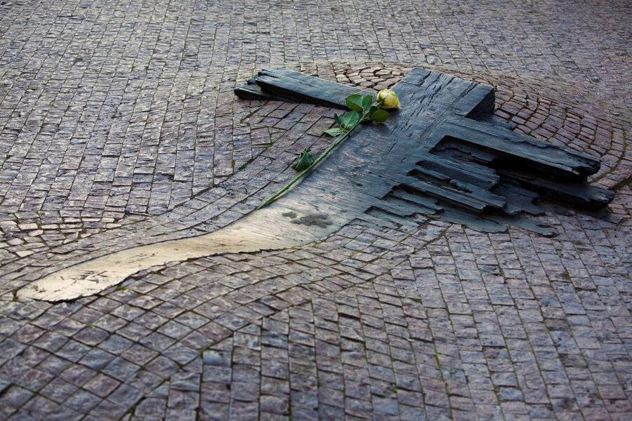 Prague: Communists and World War II Tour - Republic Square and Czechoslovakia: The Story Behind the Map