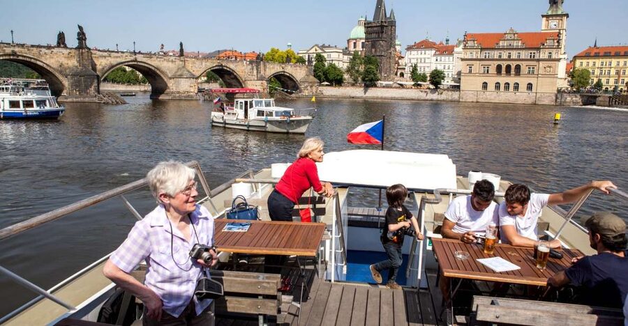 Prague Cruise: 1-Hour on the River Vltava - Why a 1-hour Vltava cruise hits the sweet spot in Prague