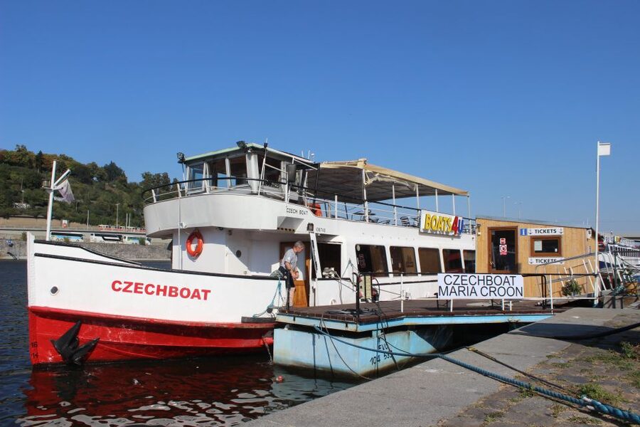 Prague Cruise: 1-Hour on the River Vltava - Timing, departure flexibility, and how to fit it with your day