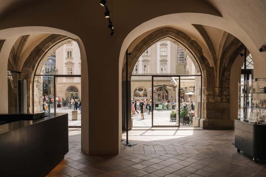 Prague: Dan Brown Tour - What the tour really does: turns Prague streets into clues